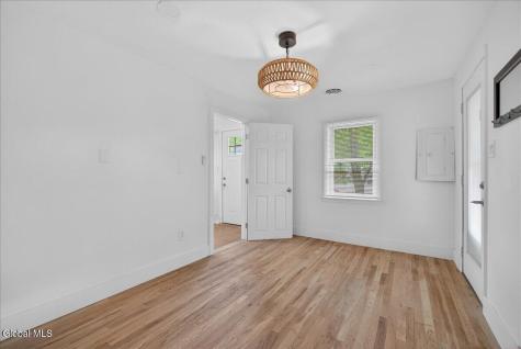 14 Mountain View Avenue Colonie NY 12205