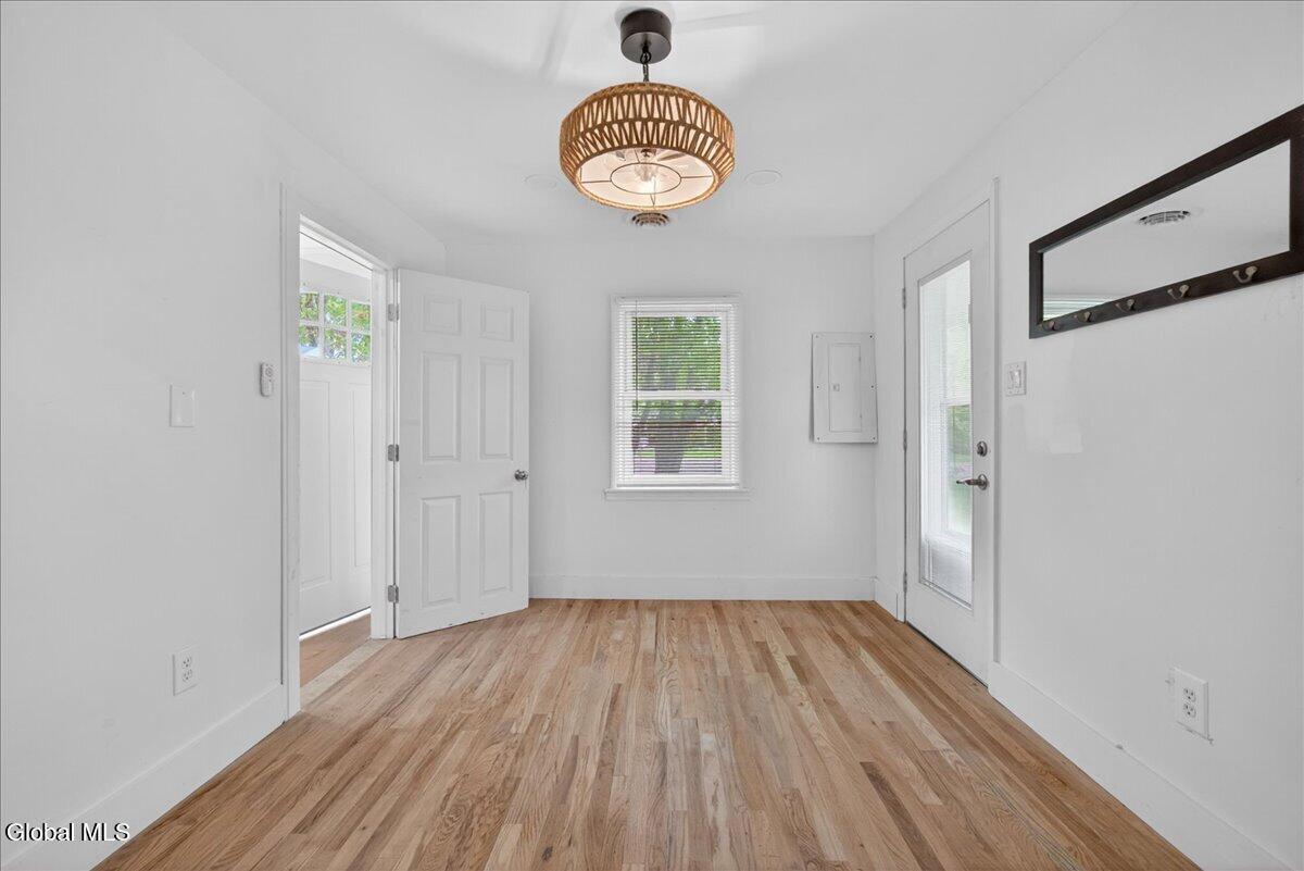 14 Mountain View Avenue Colonie NY 12205
