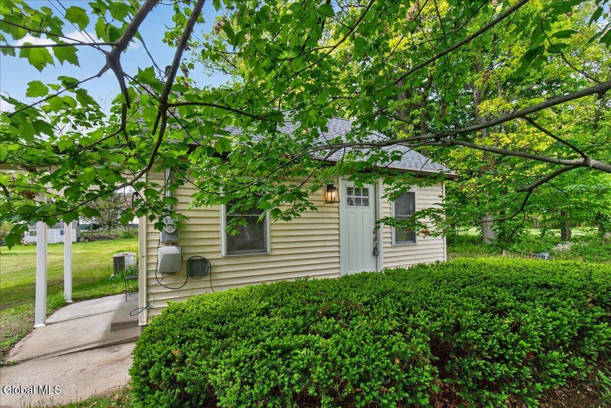 14 Mountain View Avenue Colonie NY 12205