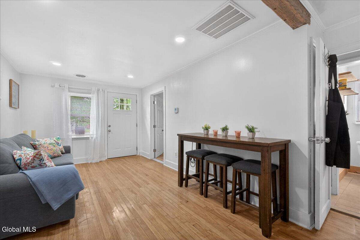 14 Mountain View Avenue Colonie NY 12205