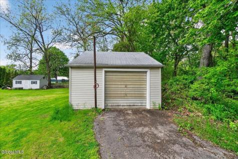 14 Mountain View Avenue Colonie NY 12205