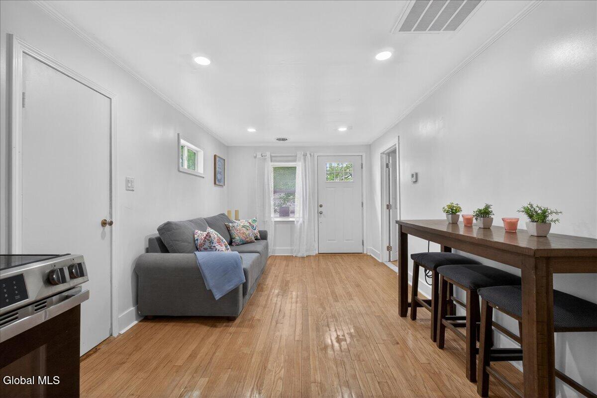 14 Mountain View Avenue Colonie NY 12205