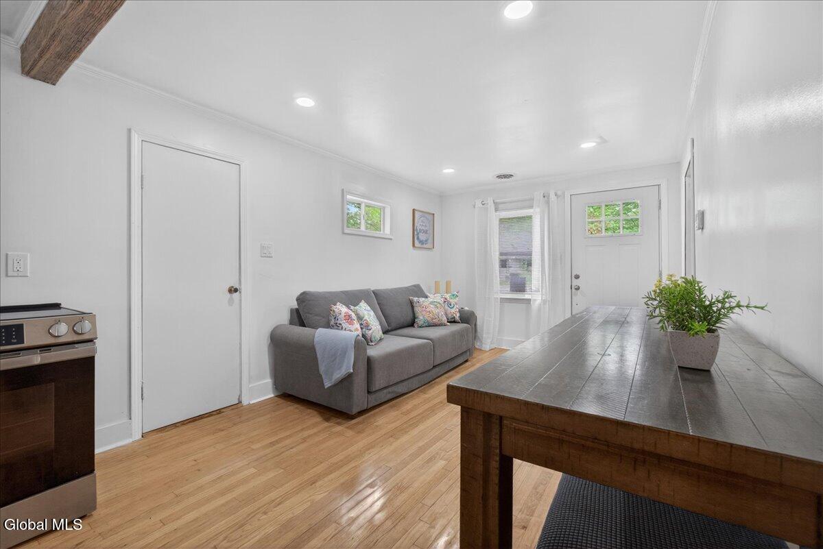 14 Mountain View Avenue Colonie NY 12205