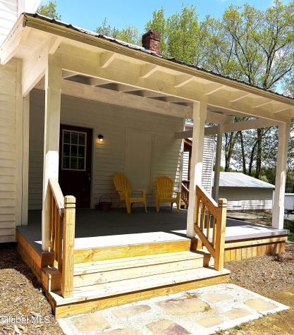 13 Young Road Middle Grove NY 12850