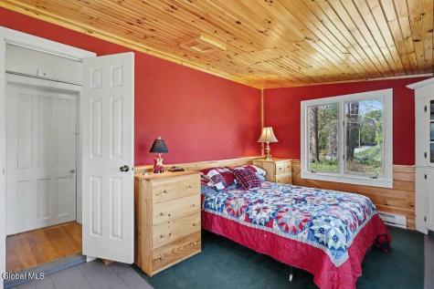 13 Young Road Middle Grove NY 12850