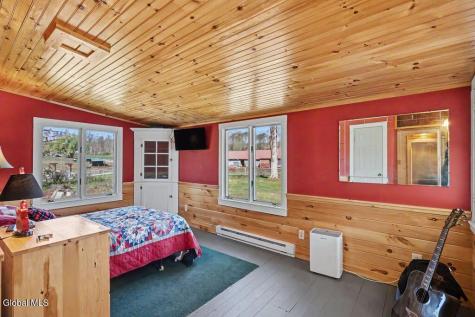 13 Young Road Middle Grove NY 12850