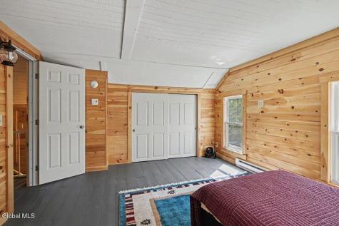 13 Young Road Middle Grove NY 12850