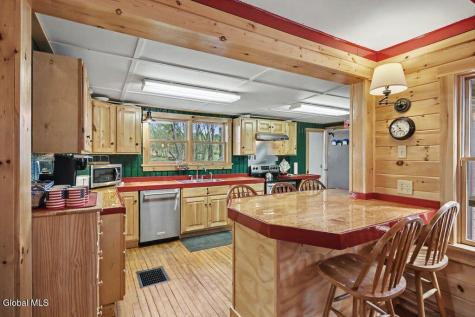 13 Young Road Middle Grove NY 12850