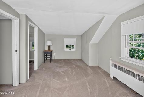 5 Curtis Road Wynantskill NY 12198