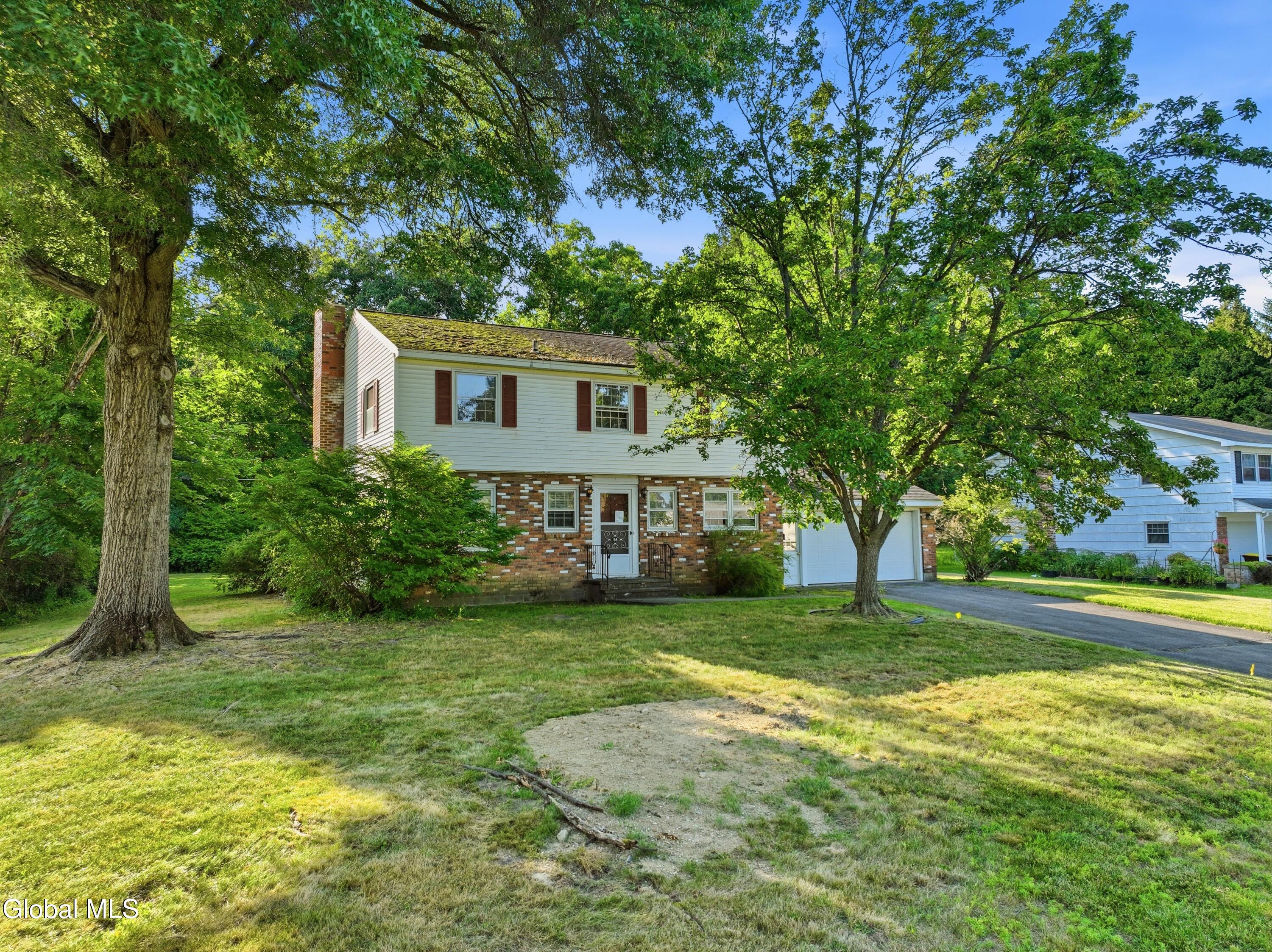 98 W Saint Stephens Lane Glenville NY 12302
