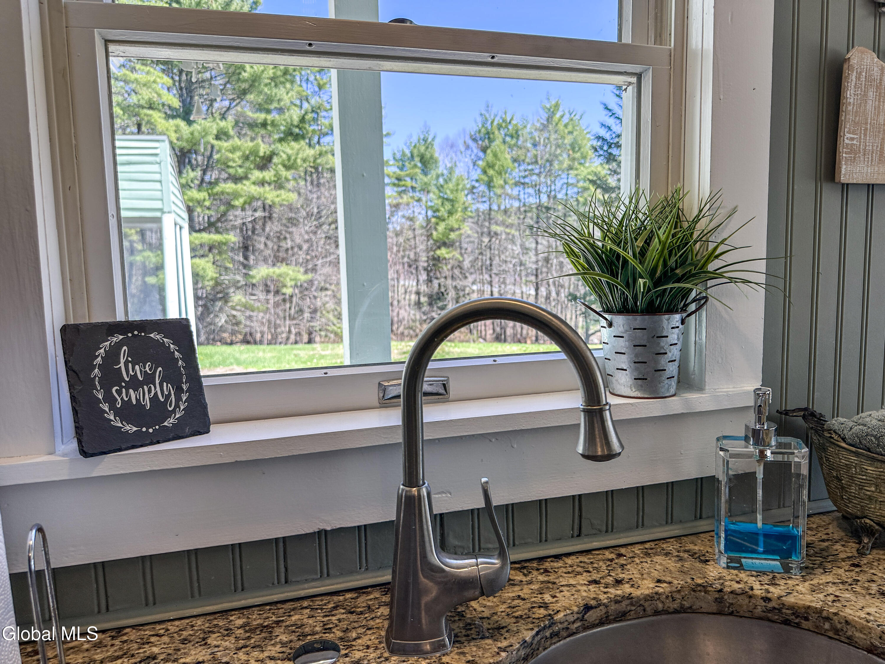 10 Landon Hill Road Chestertown NY 12817