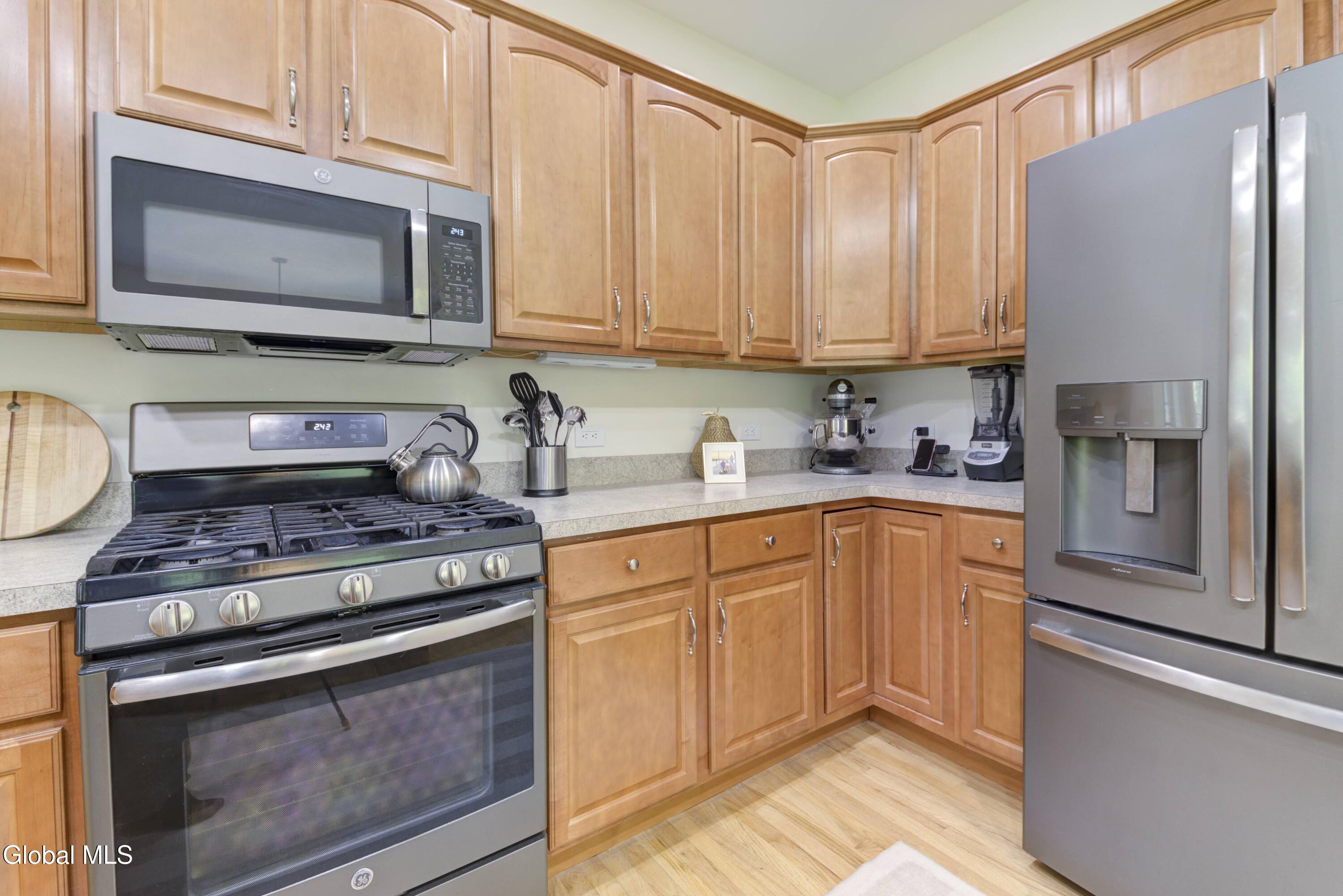 4 Sawyer Place Cohoes NY 12047