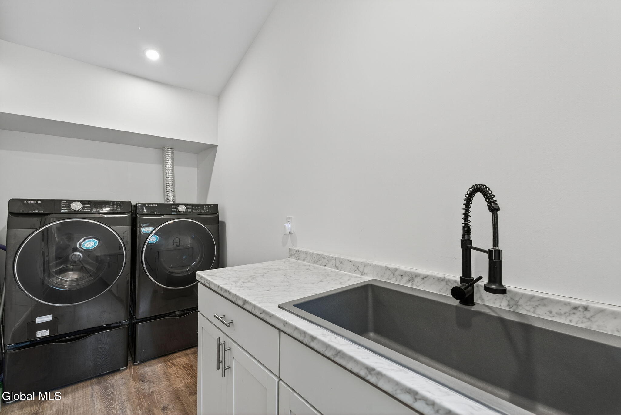 40 Paddock Road East Durham NY 12423