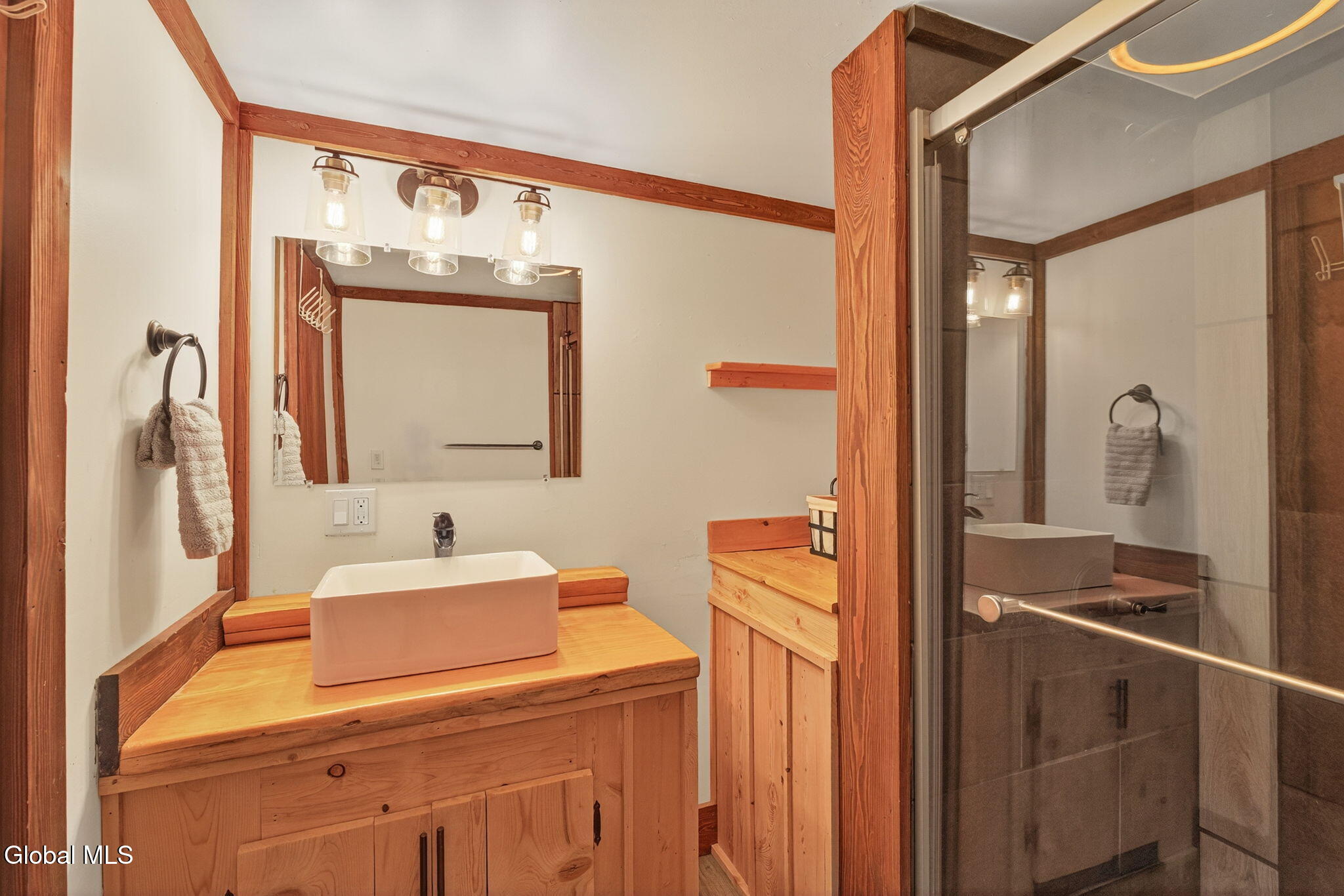 40 Paddock Road East Durham NY 12423