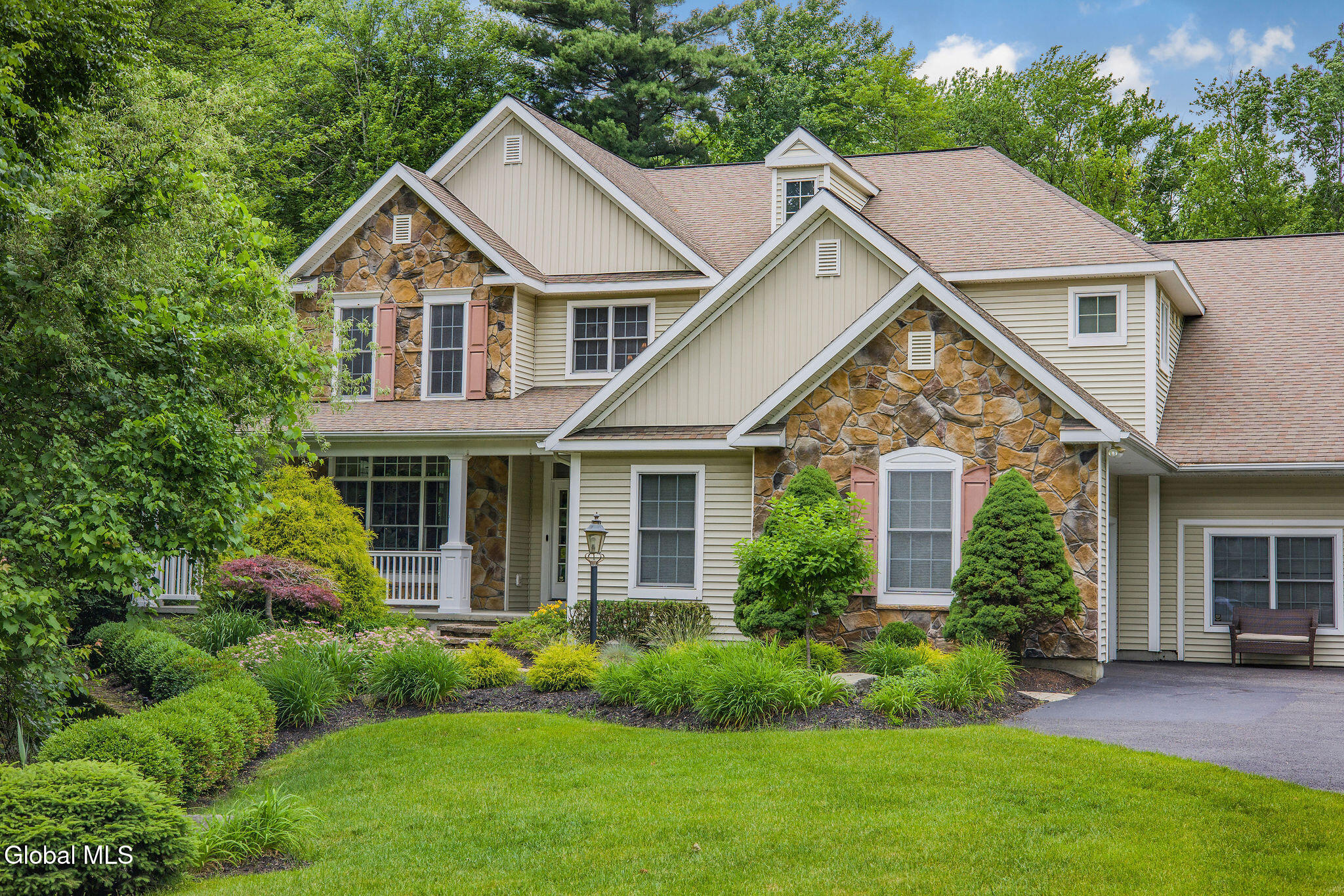 1 Equestrian Way Clifton Park NY 12065
