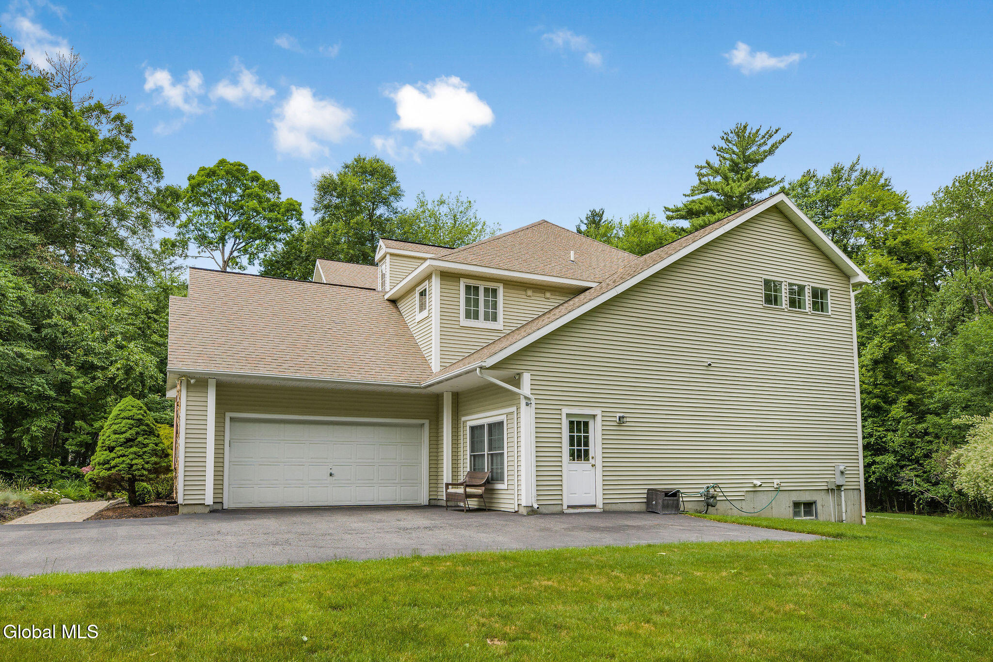 1 Equestrian Way Clifton Park NY 12065