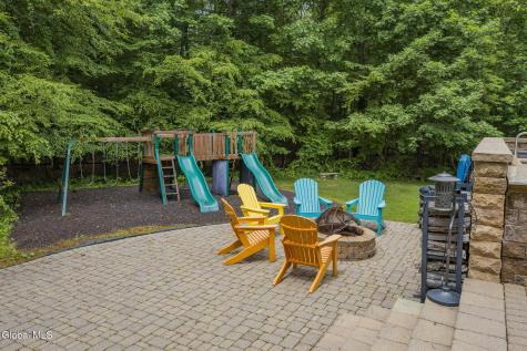 1 Equestrian Way Clifton Park NY 12065