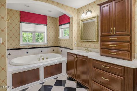 1 Equestrian Way Clifton Park NY 12065