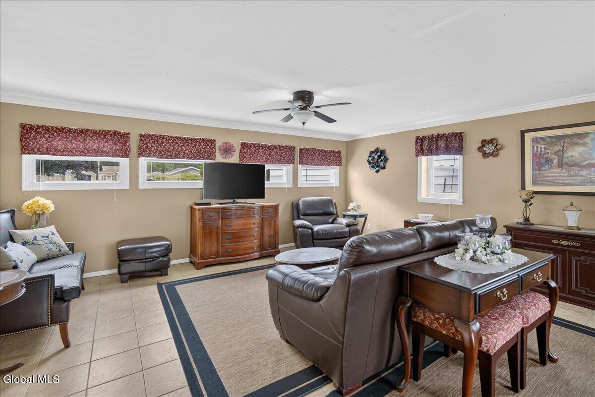 2047 Cedarlawn Avenue Schenectady NY 12306