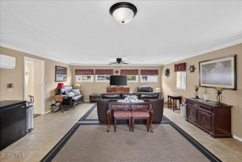 2047 Cedarlawn Avenue Schenectady NY 12306