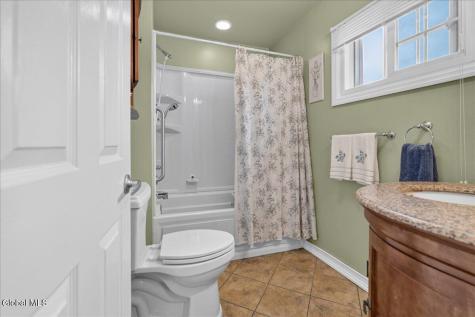 2047 Cedarlawn Avenue Schenectady NY 12306