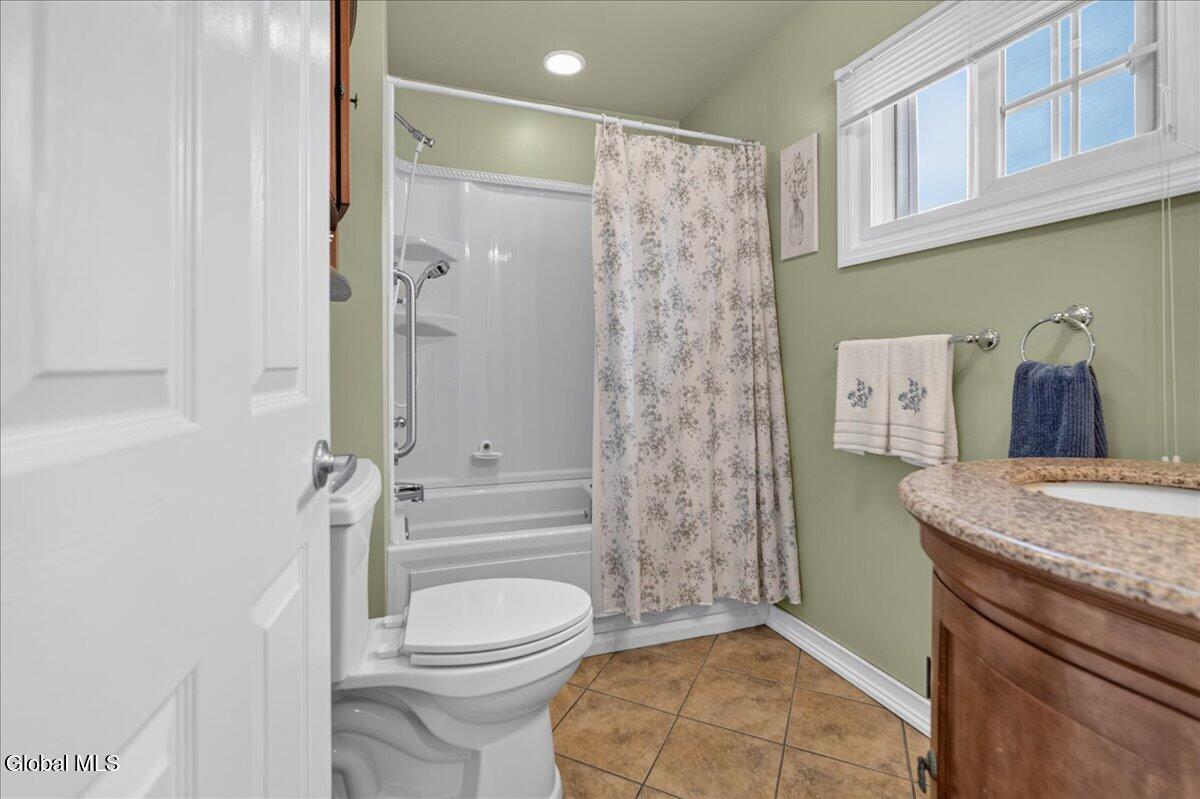 2047 Cedarlawn Avenue Schenectady NY 12306
