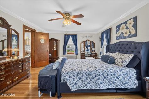 2047 Cedarlawn Avenue Schenectady NY 12306
