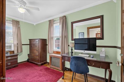 2047 Cedarlawn Avenue Schenectady NY 12306