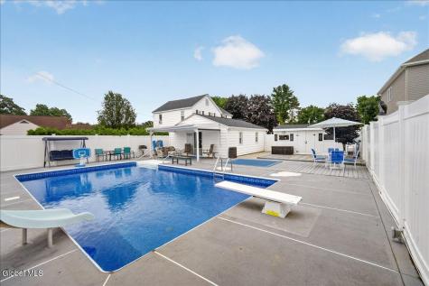 2047 Cedarlawn Avenue Schenectady NY 12306