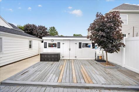 2047 Cedarlawn Avenue Schenectady NY 12306