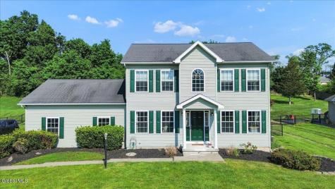 20 Laura Lane Ravena NY 12143