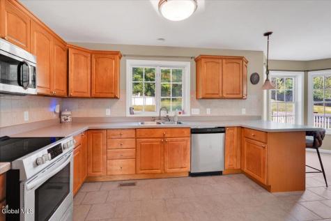 20 Laura Lane Ravena NY 12143