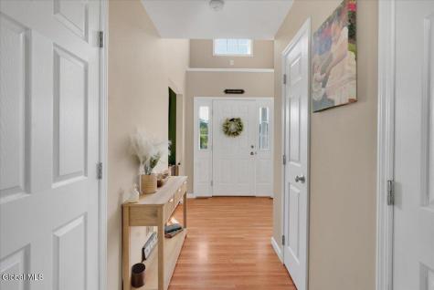20 Laura Lane Ravena NY 12143