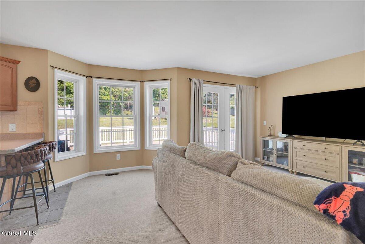 20 Laura Lane Ravena NY 12143