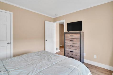 20 Laura Lane Ravena NY 12143