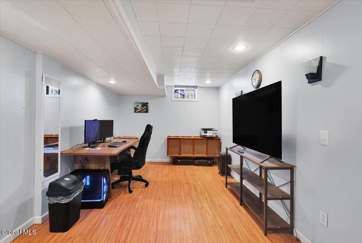 20 Laura Lane Ravena NY 12143