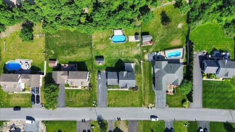 20 Laura Lane Ravena NY 12143