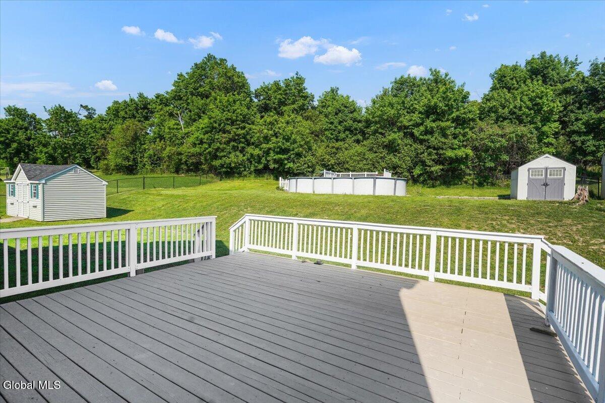 20 Laura Lane Ravena NY 12143