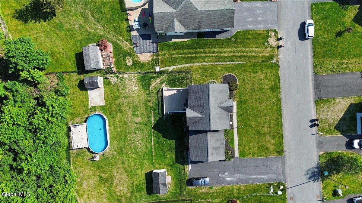 20 Laura Lane Ravena NY 12143