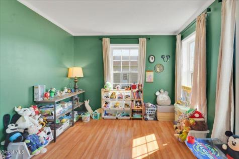 20 Laura Lane Ravena NY 12143