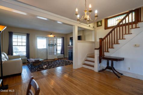 62 Glendale Avenue Albany NY 12208