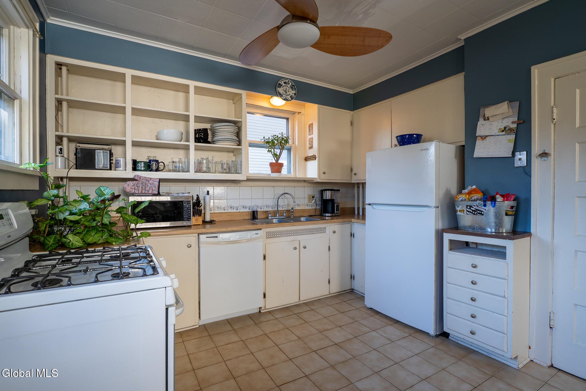 62 Glendale Avenue Albany NY 12208