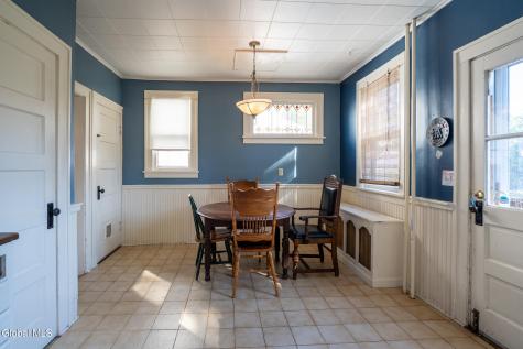 62 Glendale Avenue Albany NY 12208