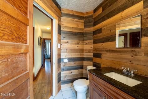 62 Glendale Avenue Albany NY 12208