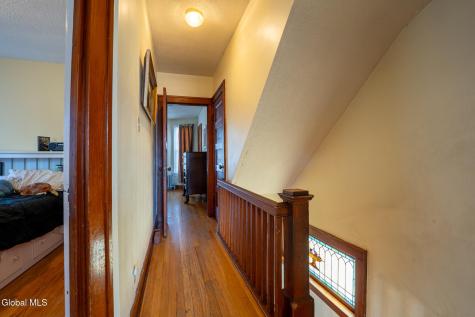 62 Glendale Avenue Albany NY 12208