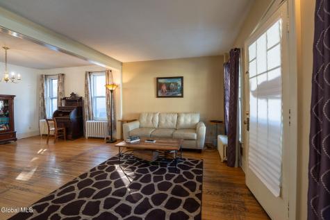 62 Glendale Avenue Albany NY 12208