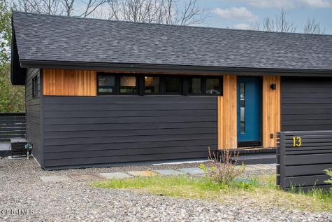 13 Regal Road Hudson NY 12534