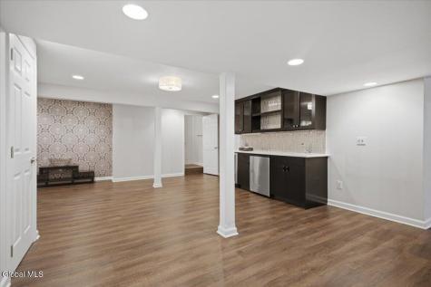 5504 Tansy Court Schenectady NY 12303