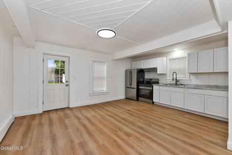20 7th Street Waterford NY 12188