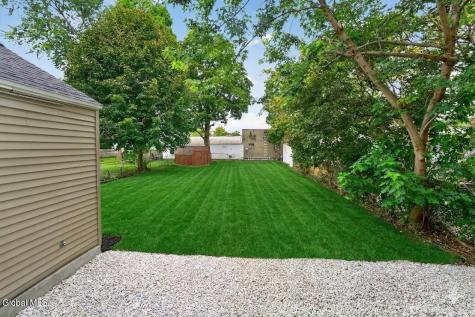 20 7th Street Waterford NY 12188